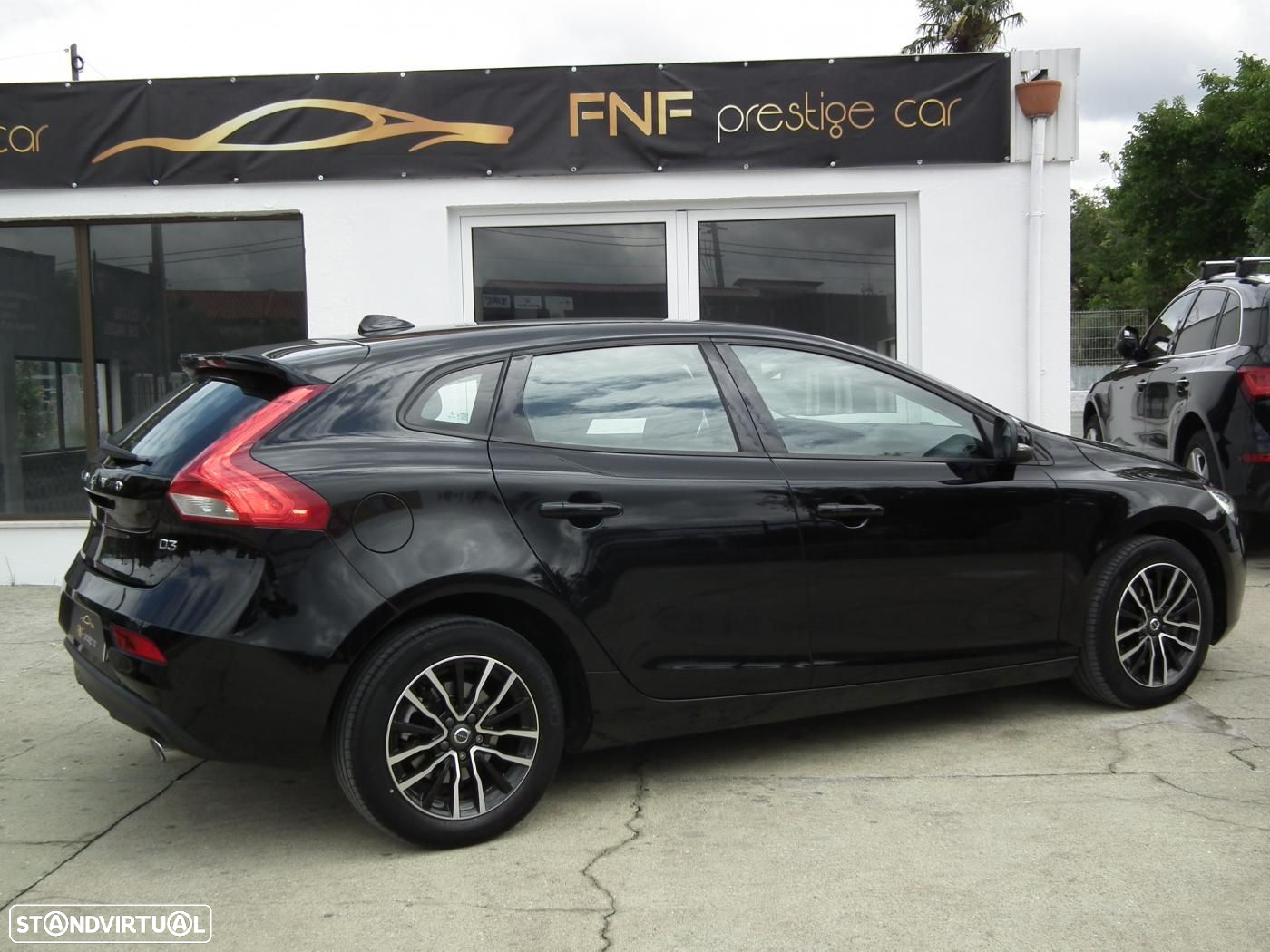 Volvo V40 2.0 D3 Momentum - 6
