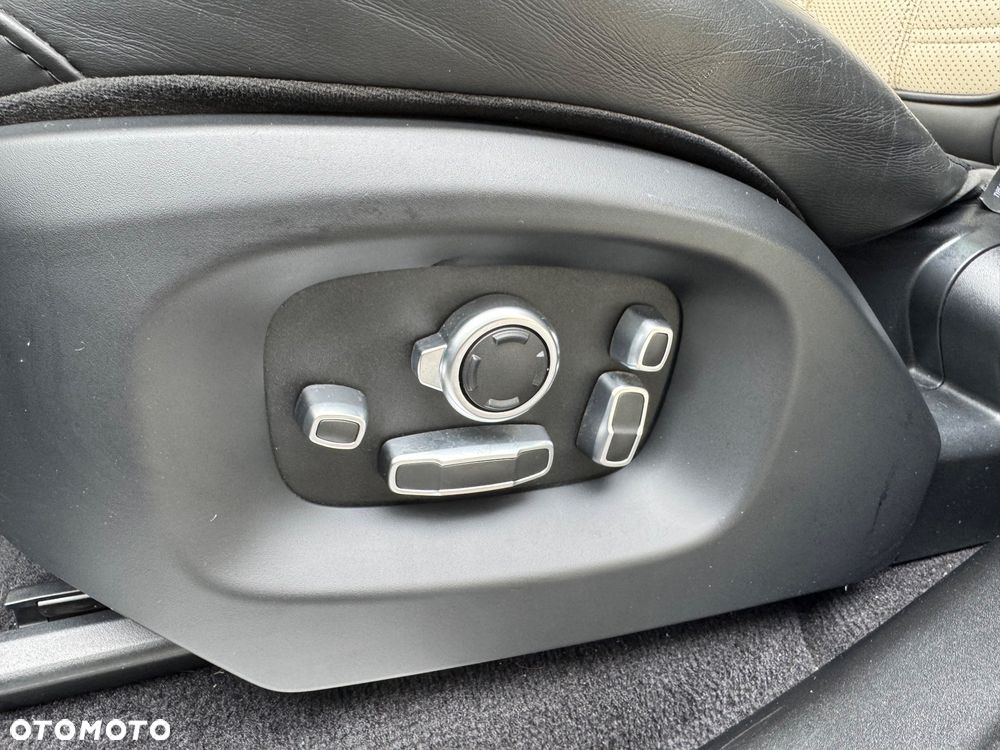 Land Rover Range Rover Sport SDV8 Autobiography Dynamic - 25