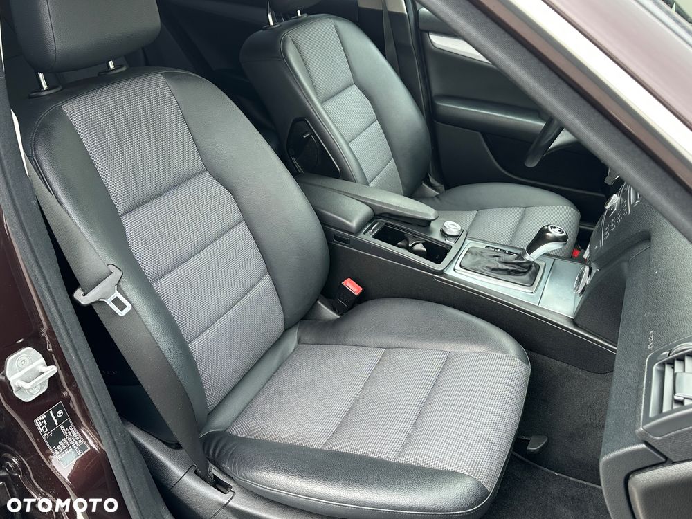 Mercedes-Benz Klasa C 180 Kompressor Automatik Avantgarde - 18