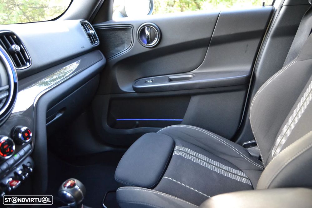 MINI Countryman Cooper D - 40