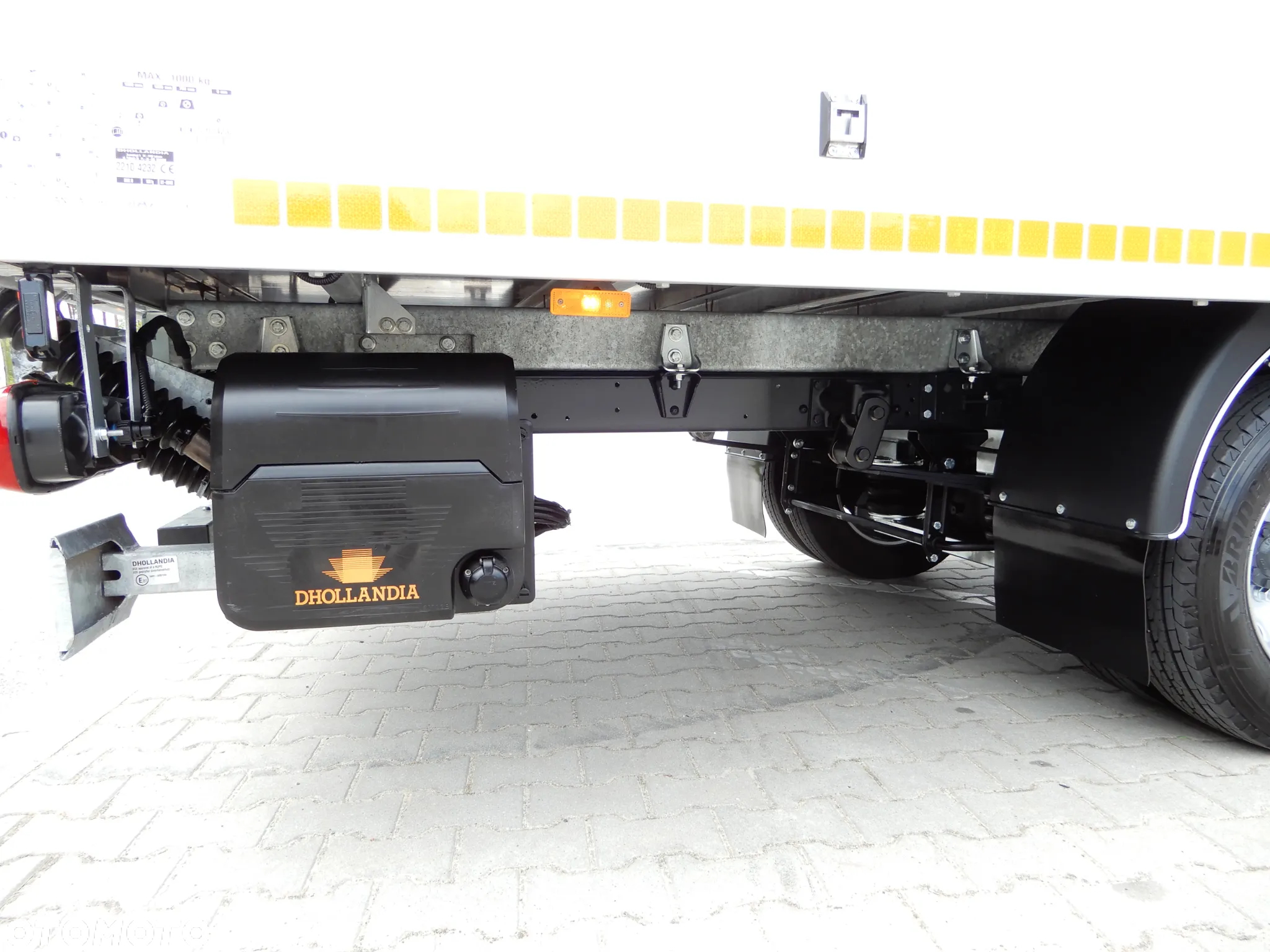 Iveco DAILY 50C18 Hi-Matic Kontener 10 E.Palet 4.91 Cm Boczne Drzwi + Winda Załadowcza DHOLLANDIA 1000 Kg Rozstaw Osi 4350 mm WZMACNIANY Tempomat Aktywny Full LED 16 Tys Km GWARANCJA FABRYCZNA Stan FABRYCZNIE NOWY DOSTĘPNY OKAZJA - 19