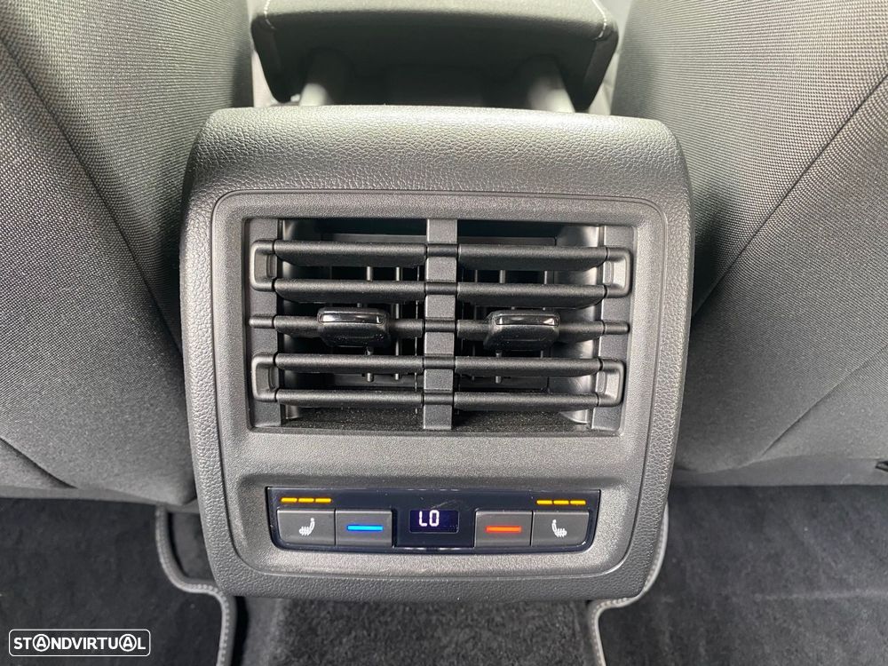 VW Golf 1.5 eTSI Style DSG - 31