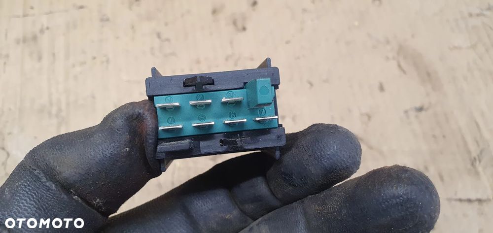 Przełącznik grzania fotela Audi A6 C5 4B0963563 - 3
