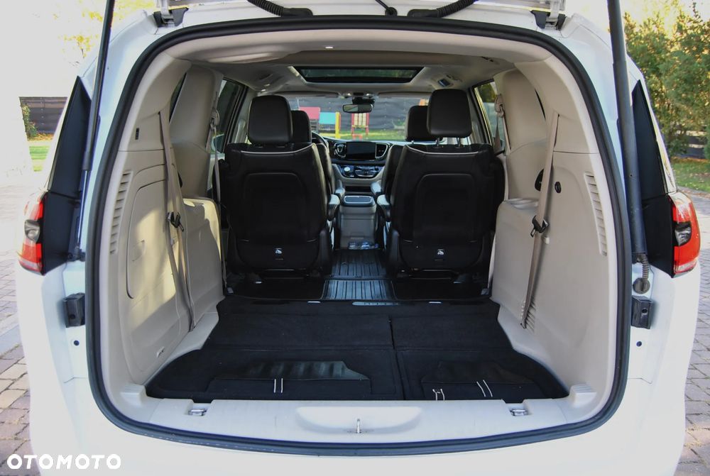 Chrysler Pacifica 2022