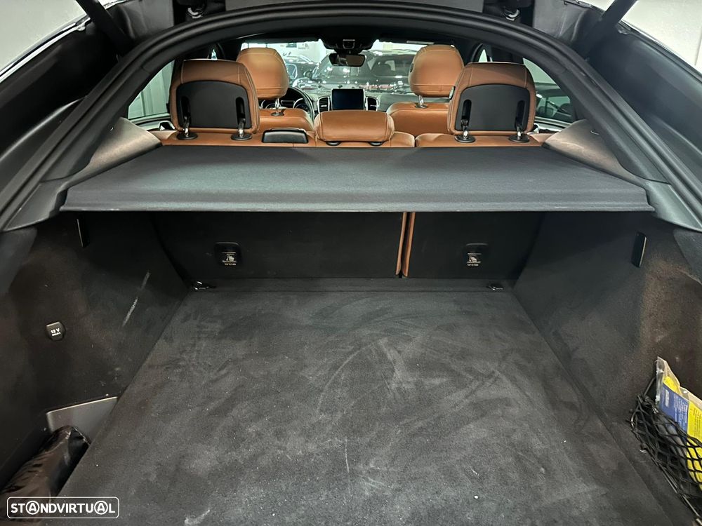 Mercedes-Benz GLE 350 d 4-Matic - 13