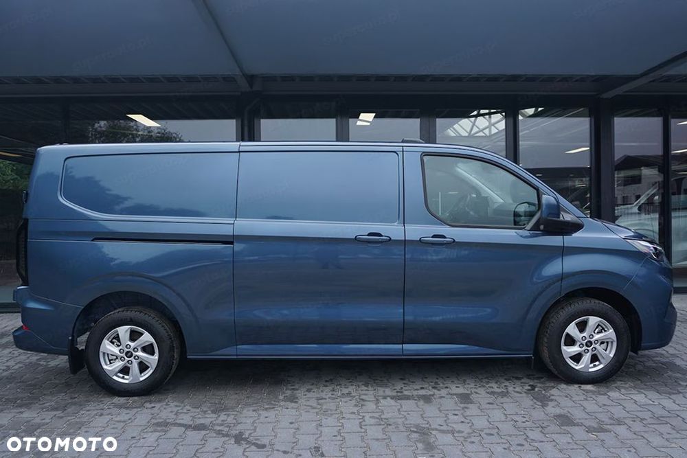Ford Transit Custom 320 L2H1 Limited 2.0 150KM - 2