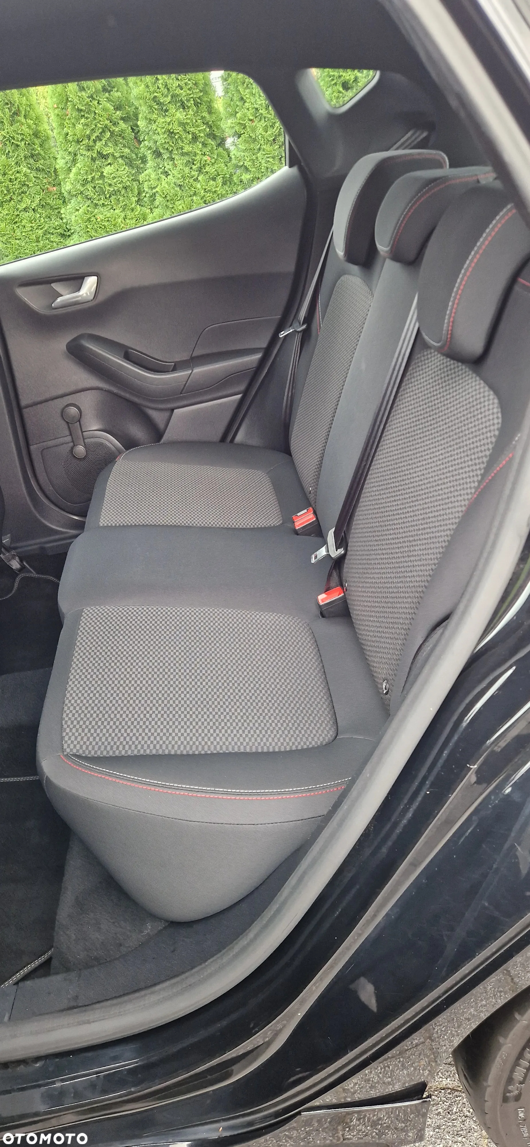 Ford Fiesta 1.0 EcoBoost Start-Stop ST-LINE - 34