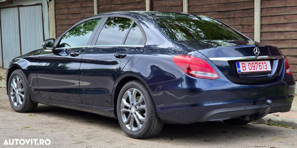 Mercedes-Benz C - 4