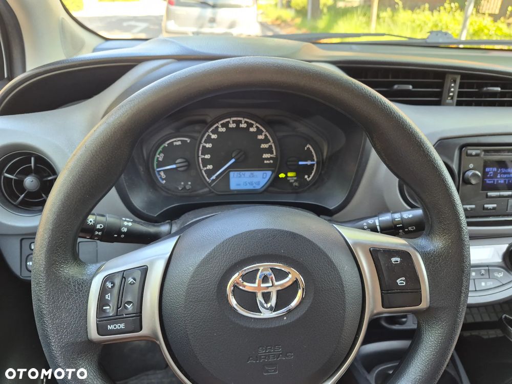 Toyota Yaris - 4
