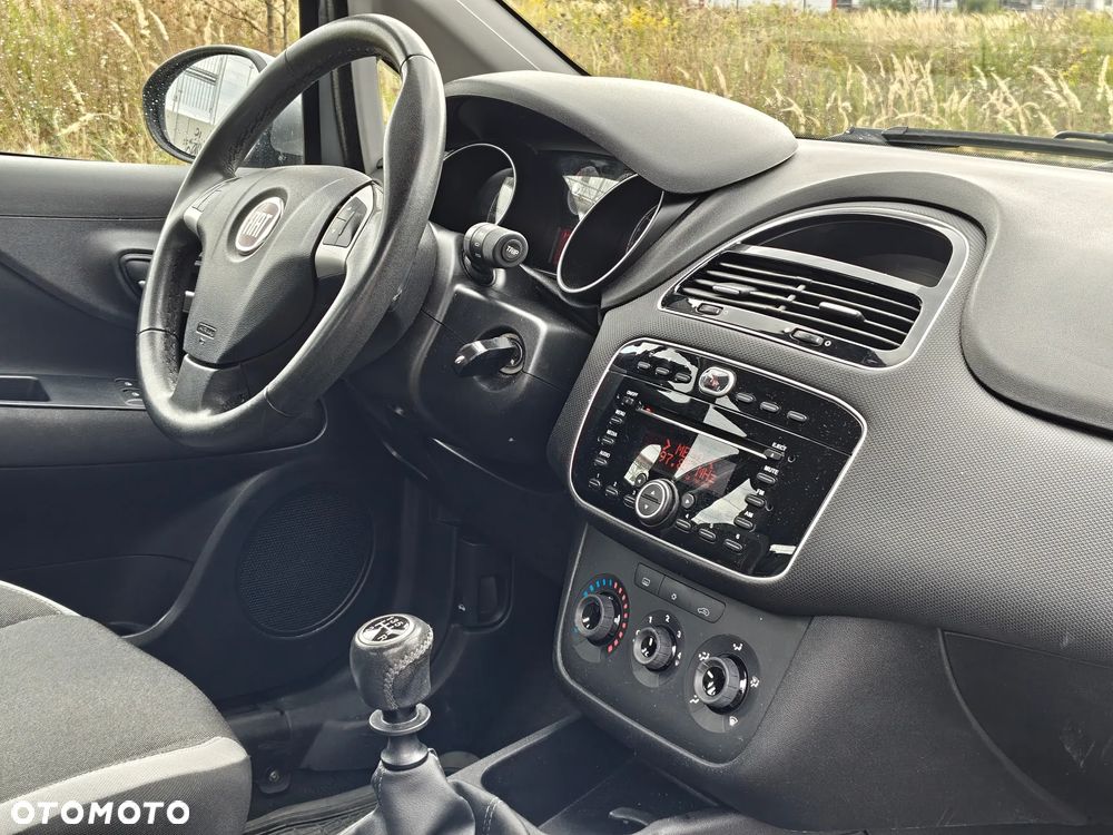 Fiat Punto 1.4 Easy S&S - 22