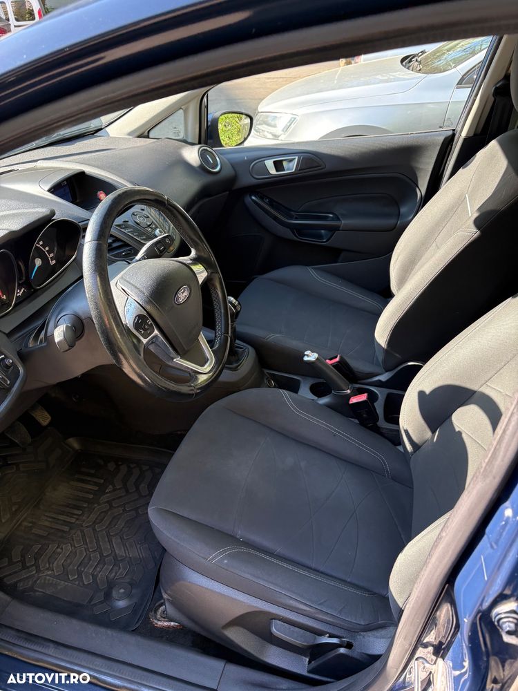 Ford Fiesta 1.5 TDCi Titanium - 10