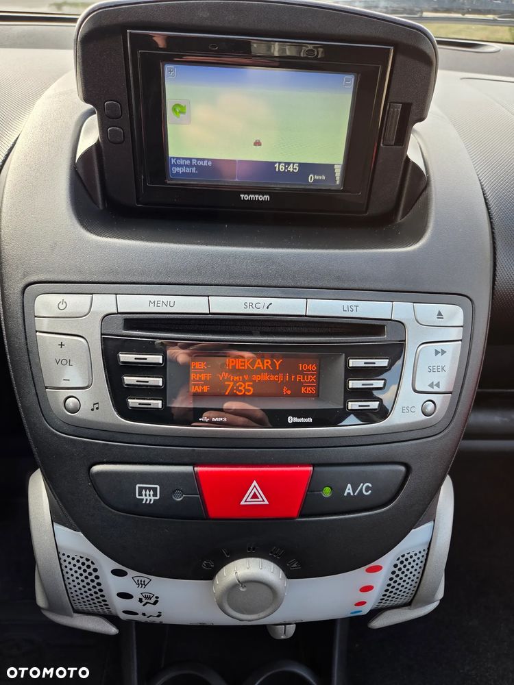 Toyota Aygo CoolRed - 25