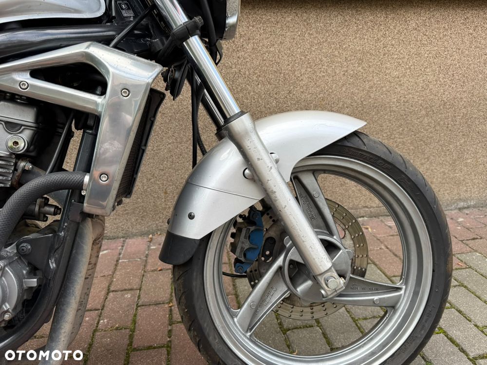 Kawasaki ER - 21