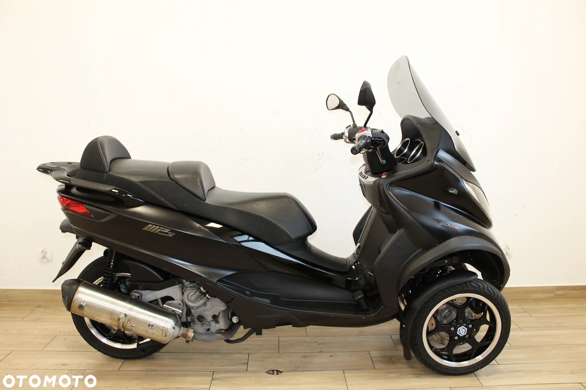 Piaggio MP-3 - 1