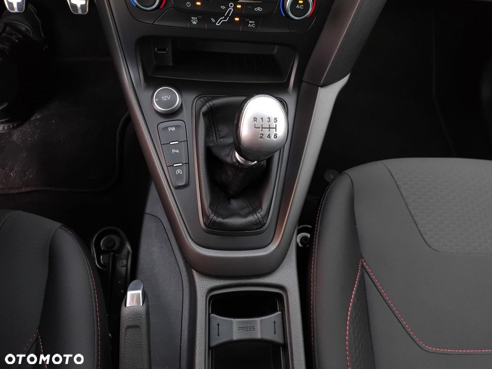 Ford Focus 1.0 EcoBoost ST-Line ASS - 24