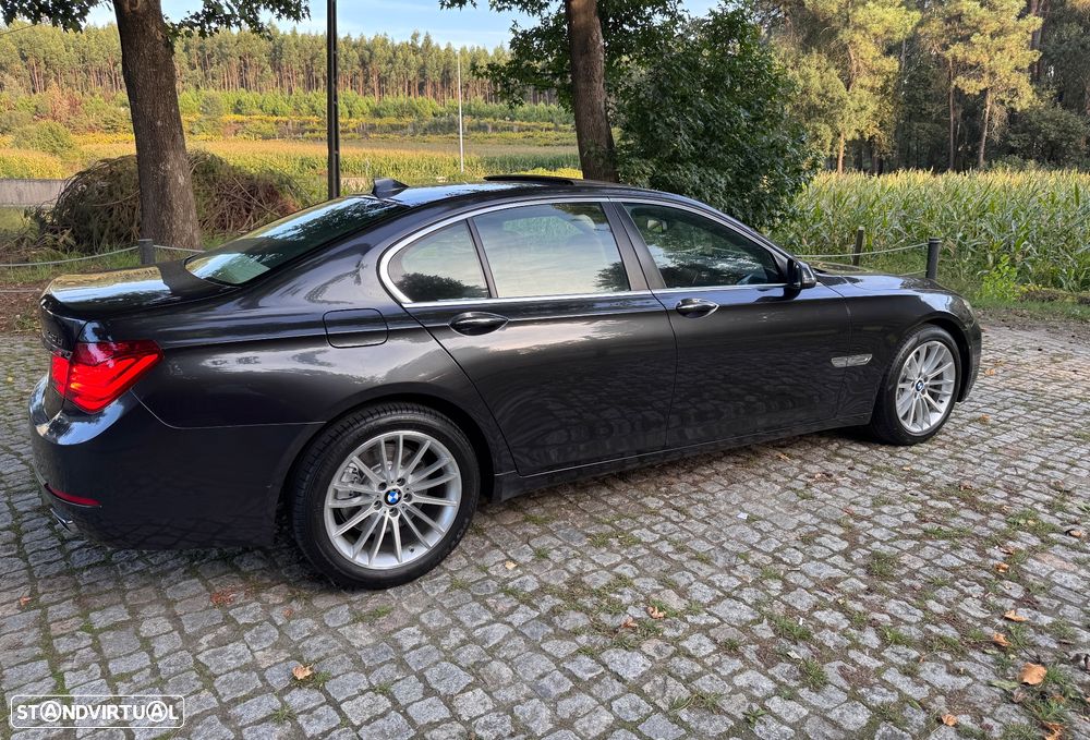 BMW 740 d - 15