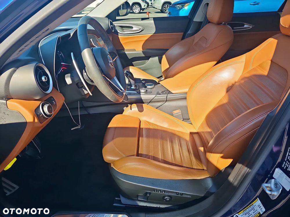 Alfa Romeo Giulia 2.0 Turbo 16V AT8 Veloce - 7