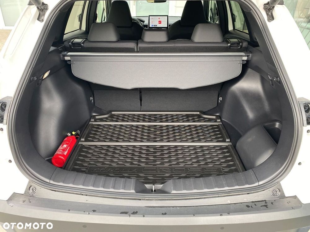 Toyota Corolla Cross 2.0 Hybrid Style - 33