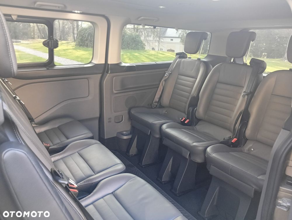Ford Tourneo Custom 2.0 EcoBlue L1 Titanium SelectShift - 12
