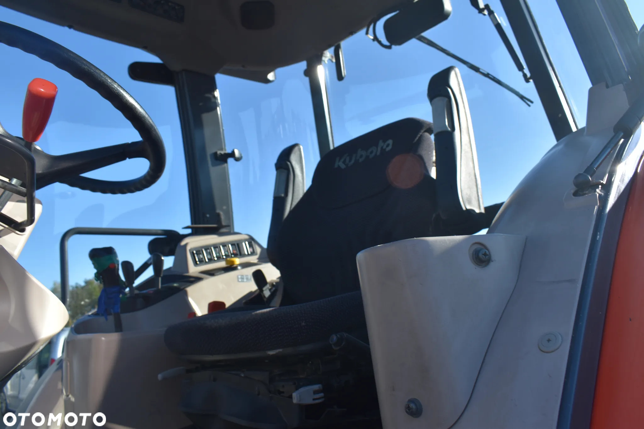 Kubota M9960 - 17