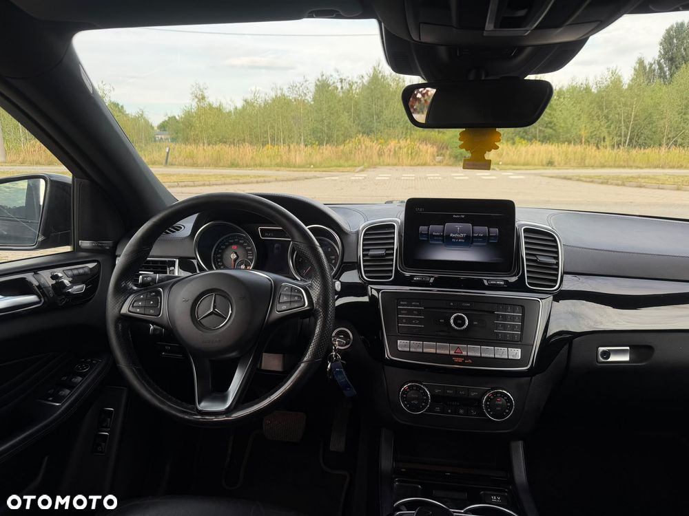 Mercedes-Benz GLE - 14