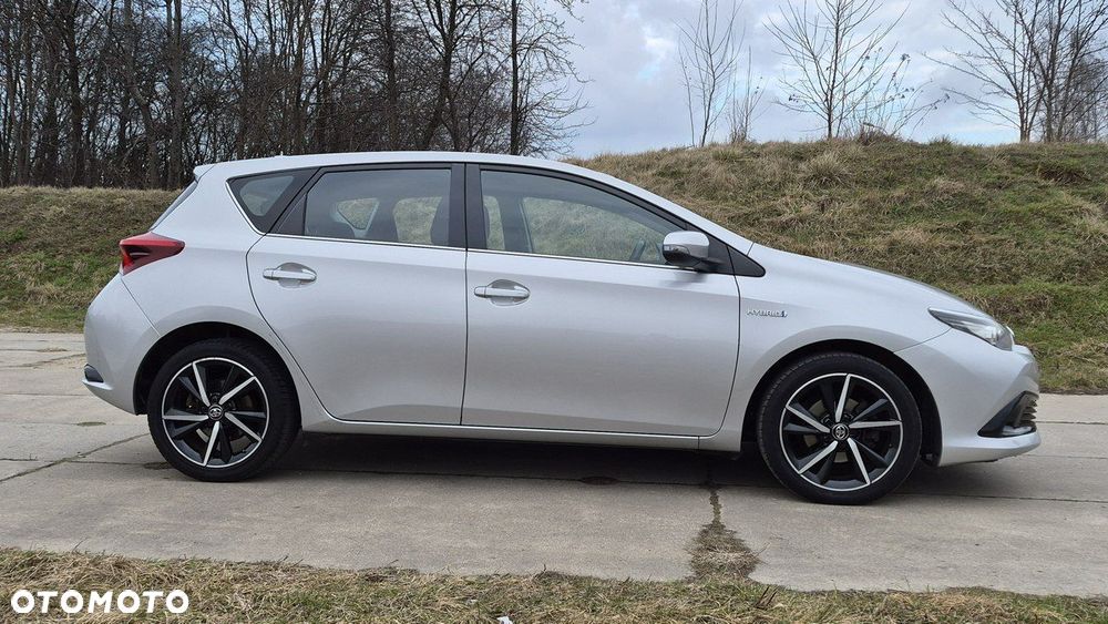 Toyota Auris - 5