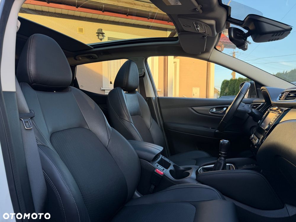 Nissan Qashqai 1.5 dCi Tekna+ - 17