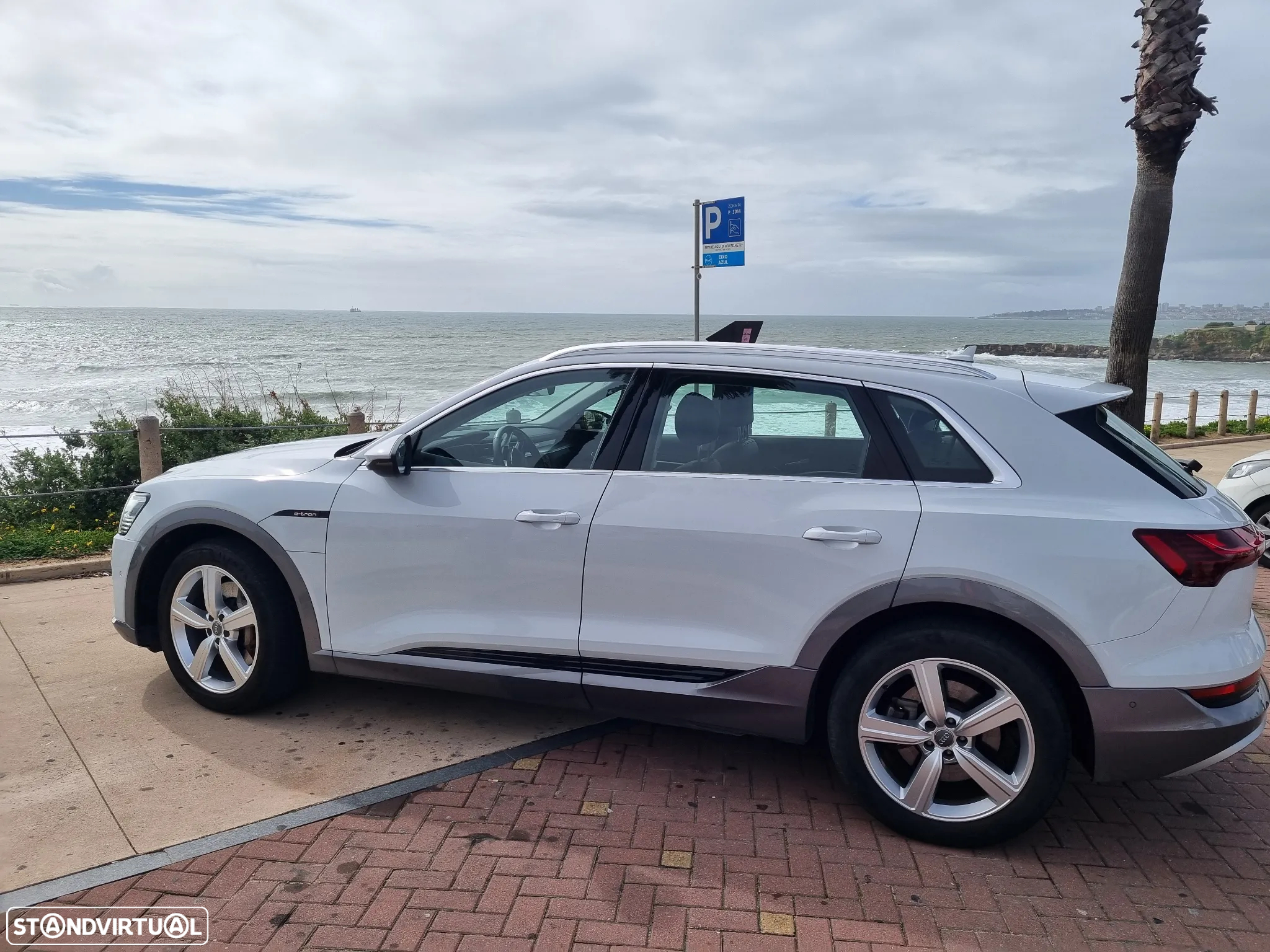 Audi e-tron - 6