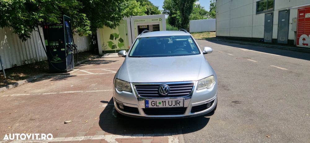 Volkswagen Passat - 2
