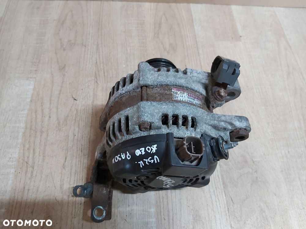 TOYOTA SIENNA 3,5 v6 alternator Lexus Avalon rav4 - 2