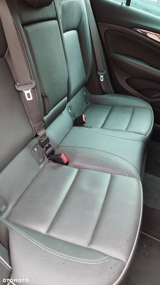 Opel Insignia 2.0 CDTI 4x4 GSi S&S - 8