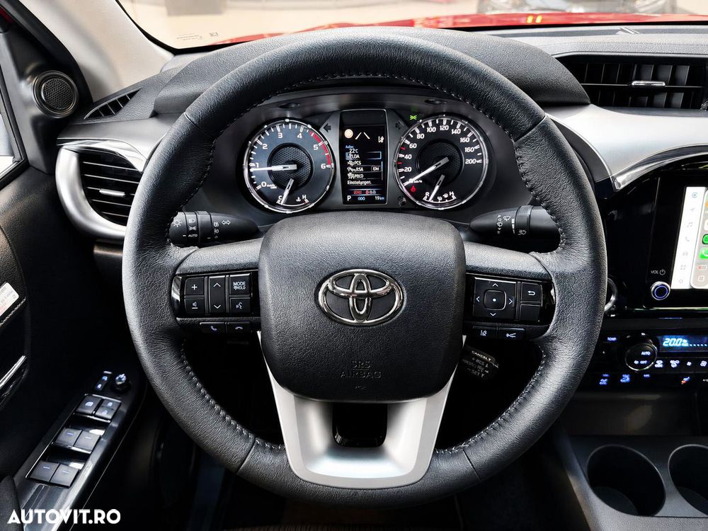 Toyota Hilux - 10