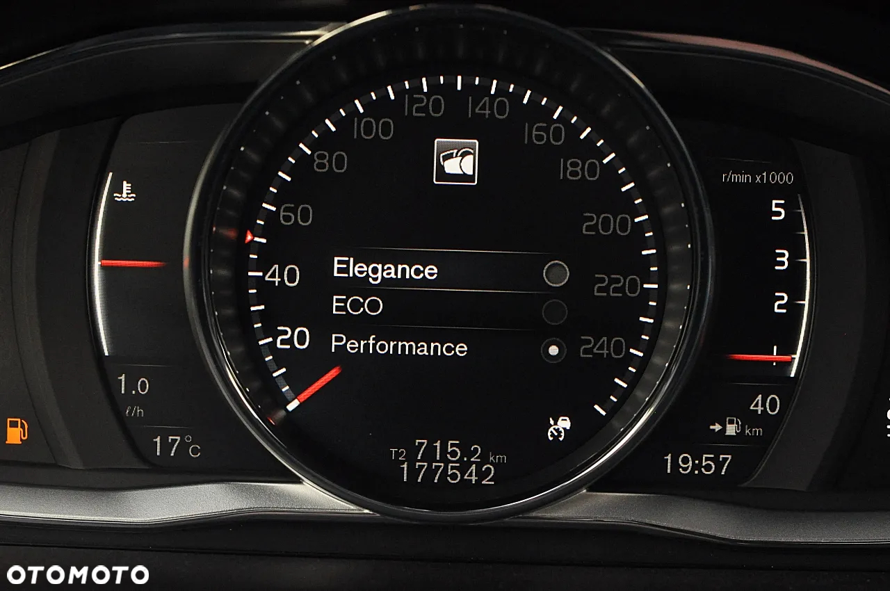 Volvo XC 60 D4 Inscription - 30