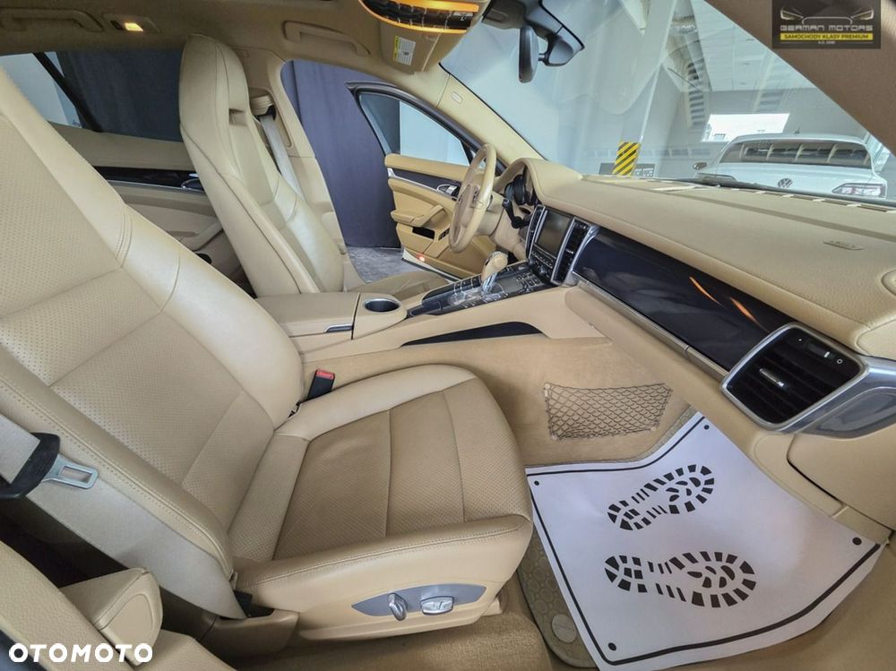 Porsche Panamera 4 PDK Edition - 32