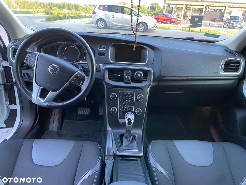 Volvo V40 D2 Geartronic - 12