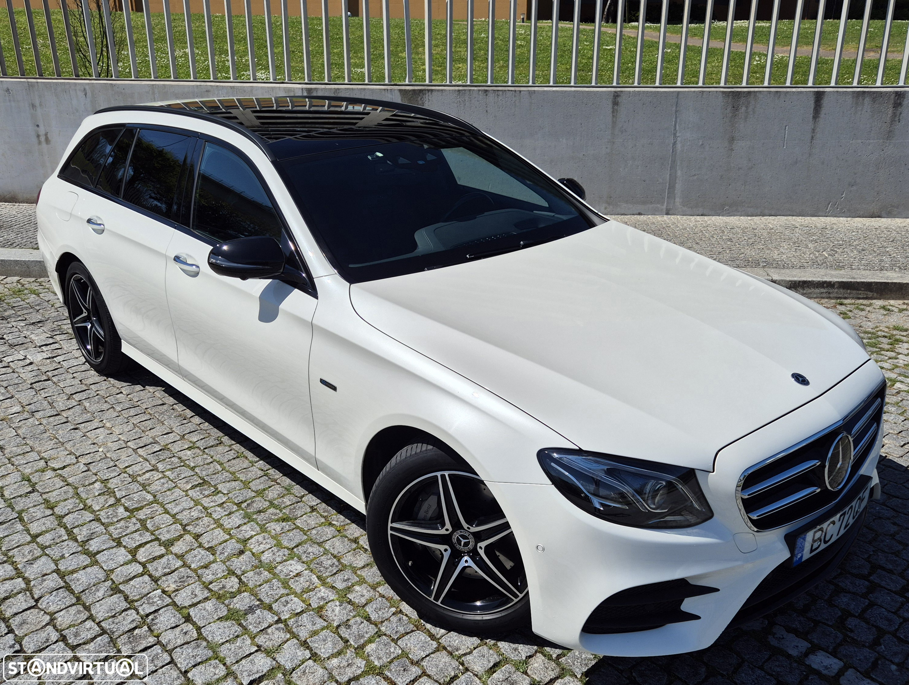 Mercedes-Benz E 300 de AMG Line - 2