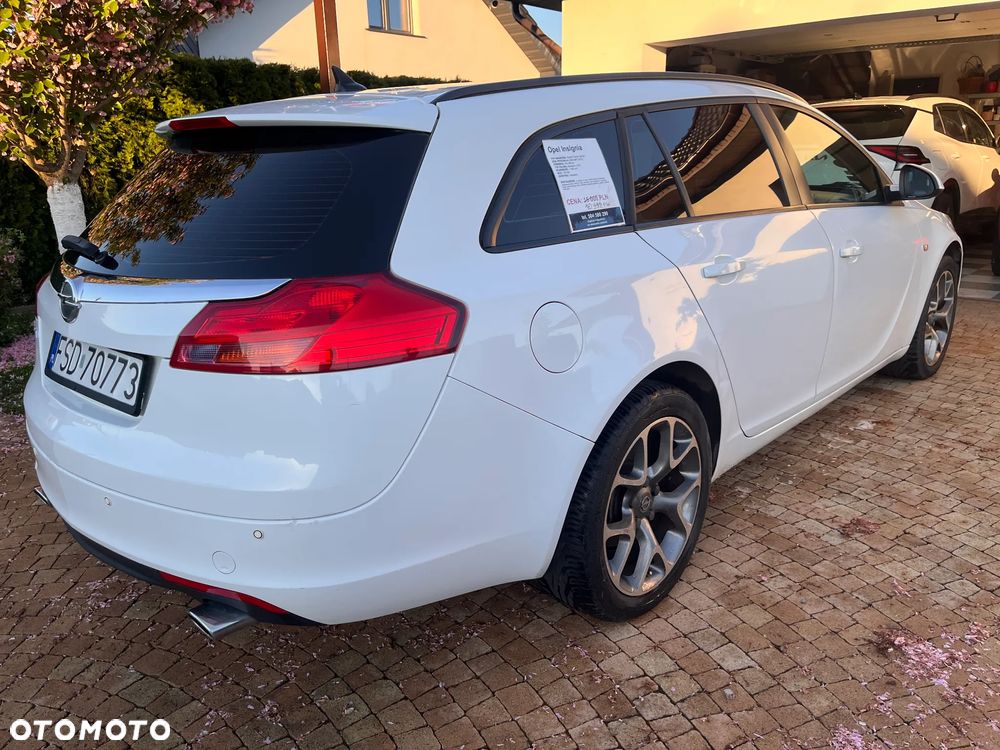 Opel Insignia - 1