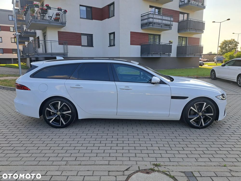 Jaguar XF D200 R-Dynamic S - 4