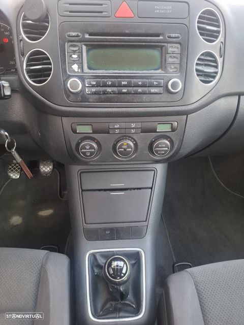 VW Golf Plus 1.9 TDi Trendline AC - 12