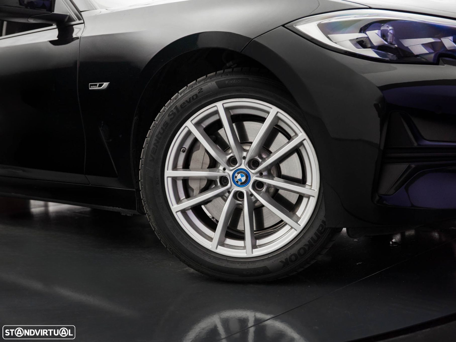 BMW 330 e Touring Line Sport Auto - 11