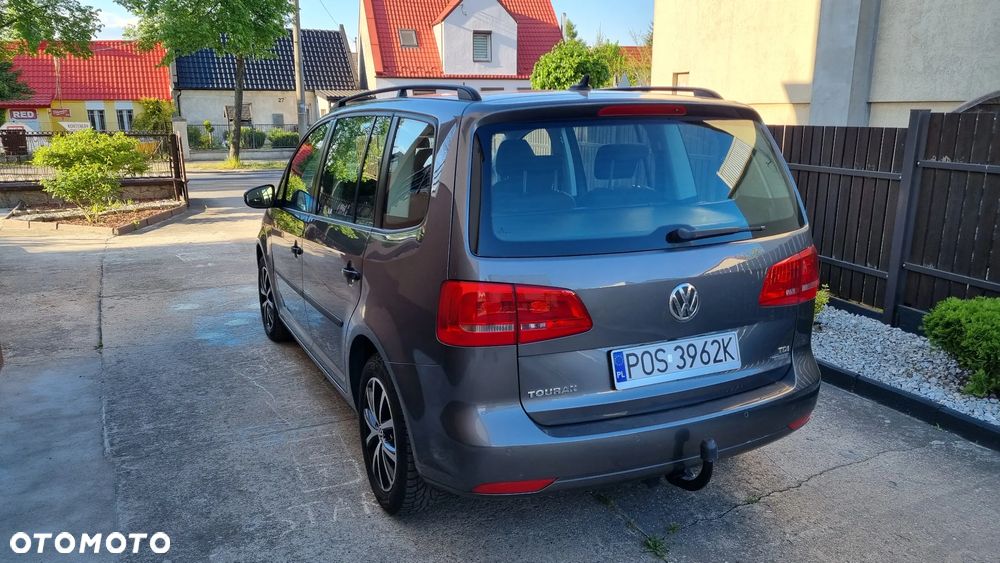Volkswagen Touran 1.6 TDI DPF BlueMotion Technology Comfortline - 16