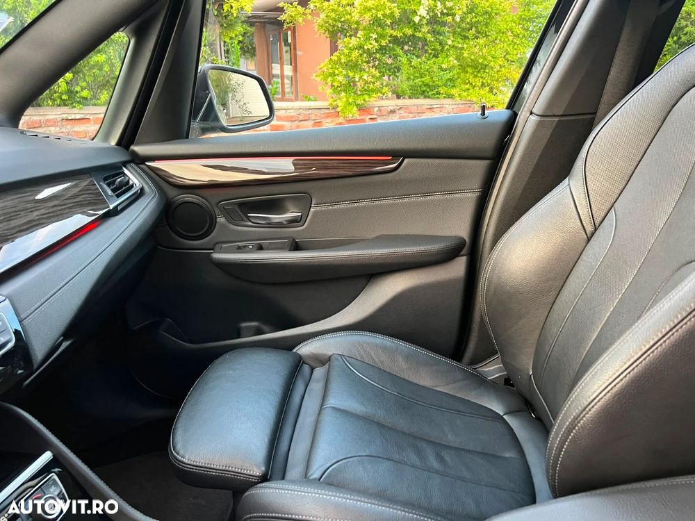BMW Seria 2 216d Aut. Luxury Line - 19