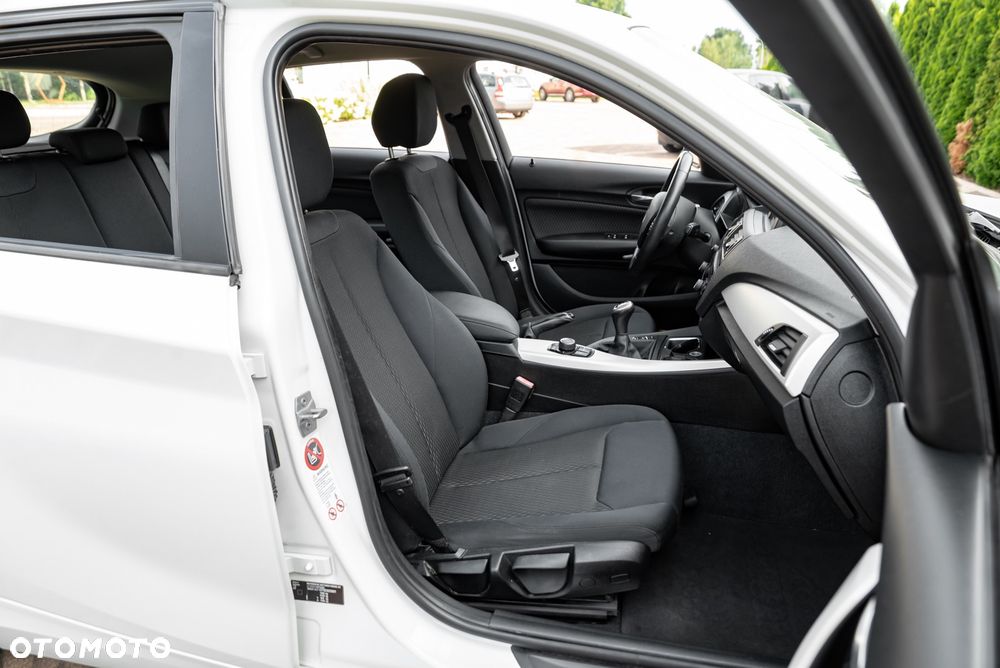 BMW Seria 1 116i Sport Line - 23