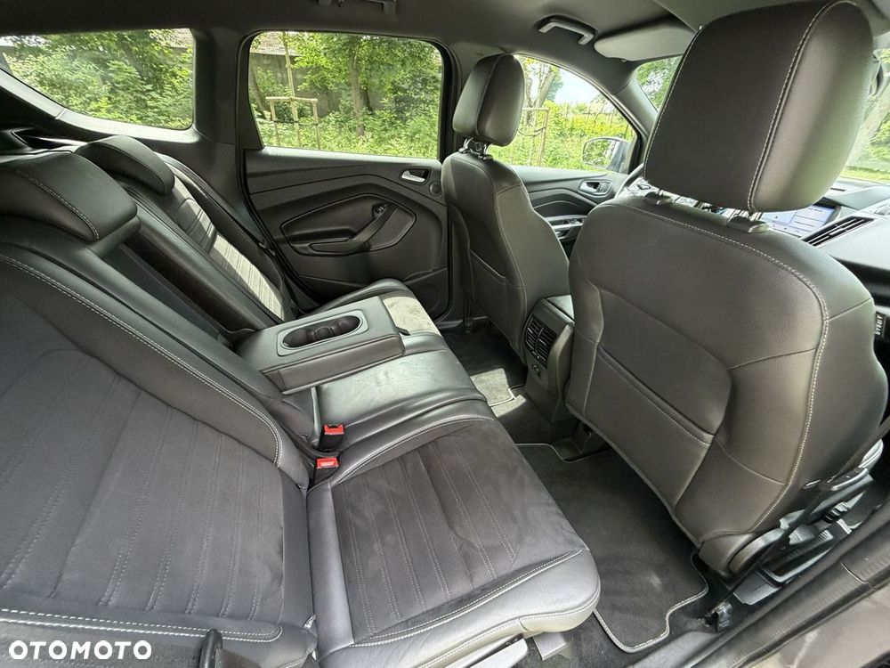 Ford Kuga - 31