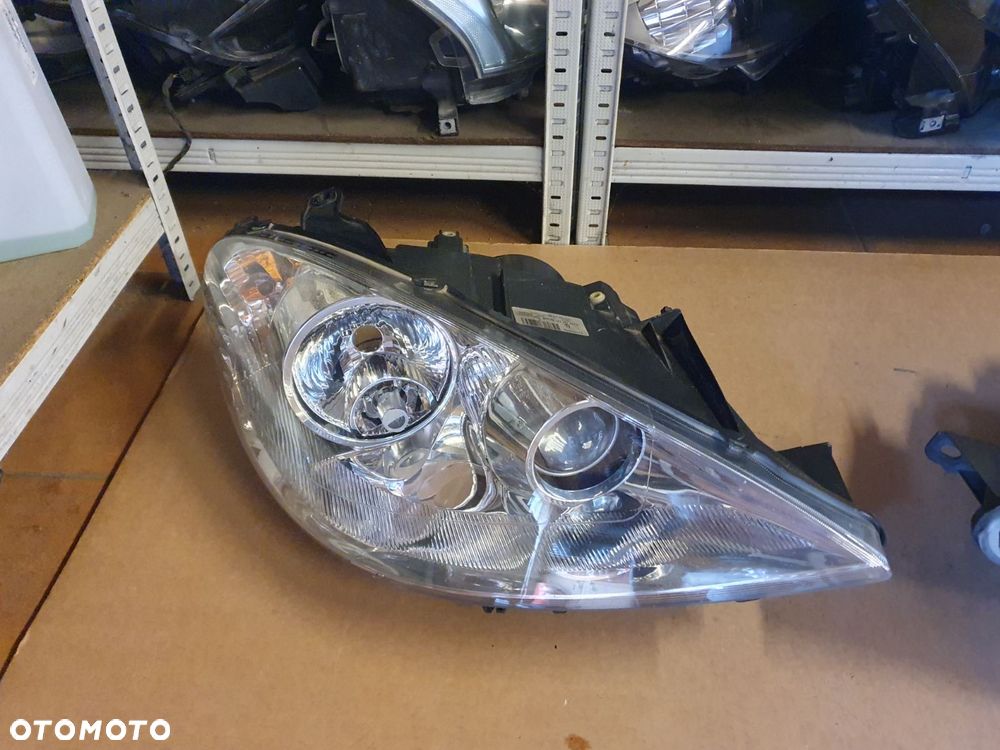 REFLEKTOR L/P PEUGEOT 807 EUROPA - 5