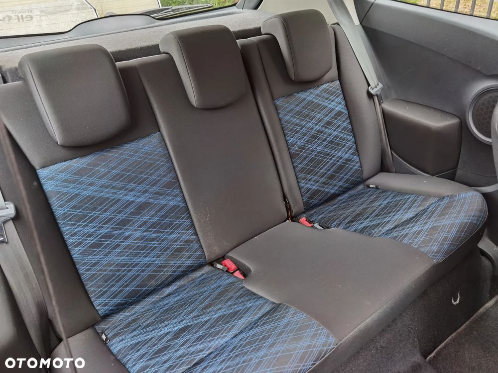 Renault Clio 1.2 16V 75 Expression - 3