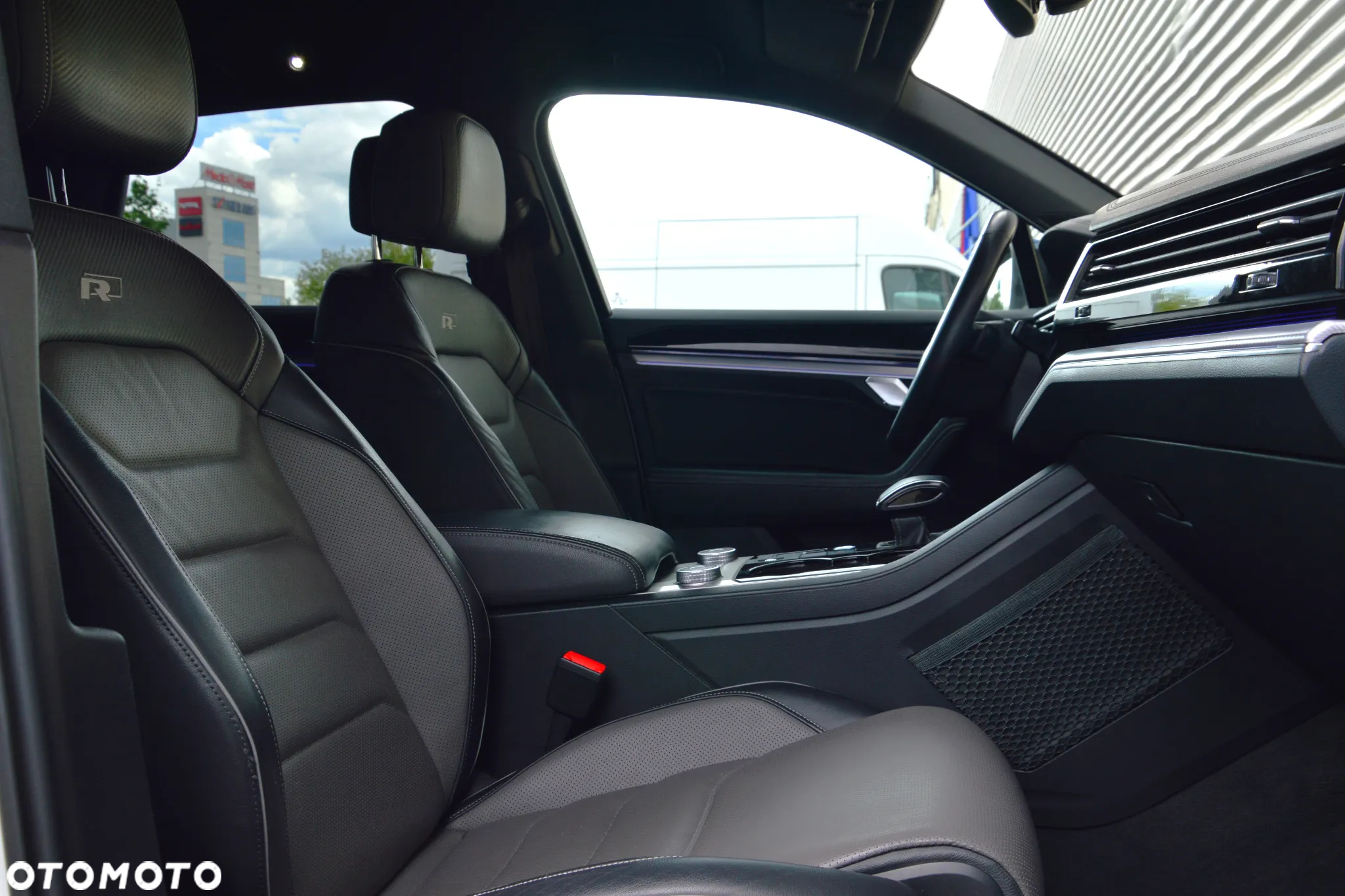 Volkswagen Touareg 3.0 V6 TFSI 4Motion R-Line - 19