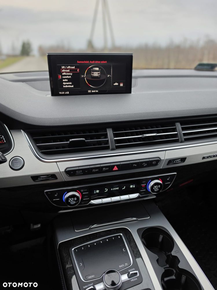 Audi Q7 - 17