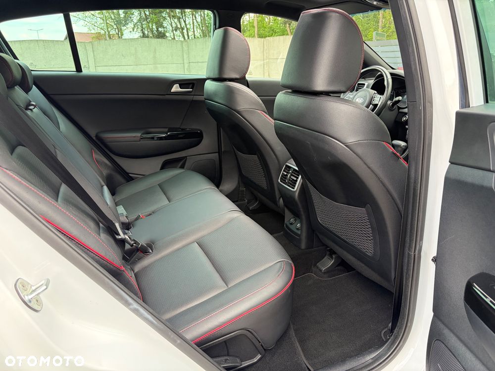 Kia Sportage 2,0 CRDI AWD GT Line - 34
