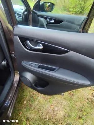 Nissan Qashqai 1.3 DIG-T ACENTA - 11